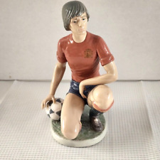 Lladro Male Soccer Player Figurine No. 9 Kneeling 1983 Rare Retired VTG No Box picture