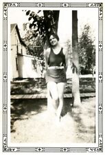 EARLY 20th CENTURY WOMEN Vintage Portrait FOUND PHOTO Black And White 41 LA 94 Q picture