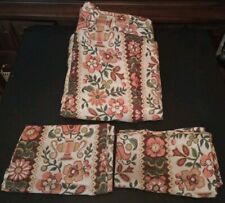 VINTAGE EARLY 70’s FLORAL PRINT DAY BED COVER W/ Pillows  picture