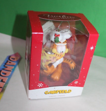 Carlton Heirloom Garfield Cat With Pizza Holiday Christmas Ornament CXOR 054F picture