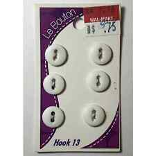 Le Bouton 6 White Sewing Buttons 1/2