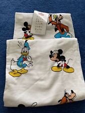 HTF Disney Store  beach towel Mickey Donald Goofy Pluto NWT 30”x60” picture