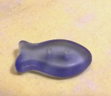 Cute Realistic Blue Glass Fish Button (2971) picture