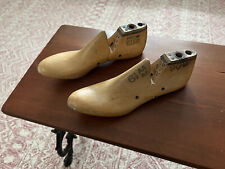 2 Vulcan Shoe Forms 6 1/2 90W AA Wood and Metal 1959 Pair Decor Vintage picture