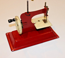 1920'S-30'S EARLY ERA AMERICAN GATEWAY JUNIOR RED MODEL 1 SEWING MACHINE picture