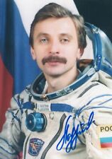 5x7 Original Autographed Photo of Russian Cosmonaut Aleksandr Lazutkin picture