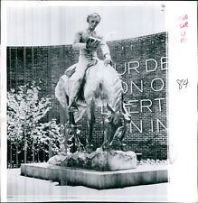 1965 Abraham Lincoln Gift Anna Huntington Bronze Statue Sculptor 8X8 Press Photo picture