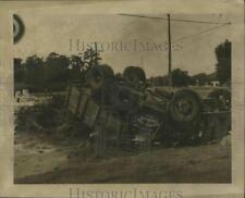 1972 Press Photo Auto Accident - Overturned Audubon Park Commission Truck picture