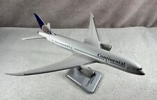 Continental Airlines 787 model picture