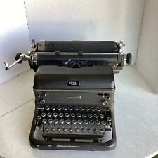 Nice 1947 KMM Royal Magic Margins Typewriter With Glass Keys picture