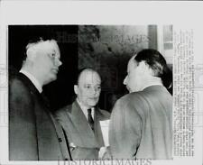 1964 Press Photo British, U.S. and Brazilian diplomats gather at the U.N. picture