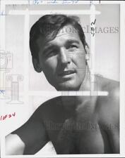 1966 Press Photo Actor Brian Kelly - pio43625 picture