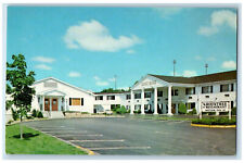 c1950's Best Western Governor Dodge Motor Inn Platteville WI Postcard picture