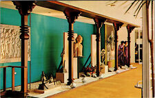 New York World's Fair India Pavilion Entrance Hall 1964-1965  Postcard picture