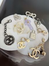Lot of 10 Chanel and zipper Pulls picture