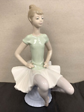 Retired Lladro Spain Figurine # 1360 LAURA Seated Ballerina Ballet Green Glossy picture