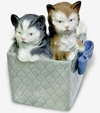 Nao Lladro KITTENS IN A BOX Figurine #1080 Retired Purr-Fect Gift Frisky Mint picture