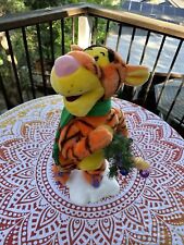 Vintage Disney Christmas Tigger 22” Telco Animated Musical Motion-ette Nice picture