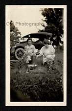 1920S 2 WOMEN COFFEE POT OPEN CAMPFIRE CAR WOODS OLD/VINTAGE PHOTO SNAPSHOT-H100 picture