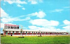 Stateline Motel, Hagerstown, Maryland - 1950s Chrome Postcard - Mason Dixon Line picture