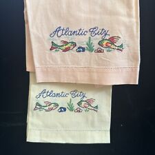 2 Vtg Embroidered Linen Fingertip Guest Towels Adorable Atlantic City Artwork picture