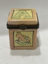 VINTAGE BABY BUILDING BLOCK PINK HINGED TRINKET/PILL BOX picture