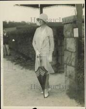 1929 Press Photo Marguerite Caperton, vacationing at Newport - nei07083 picture