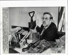 1970 Press Photo Representative Lester Wolff at Washington news conference picture