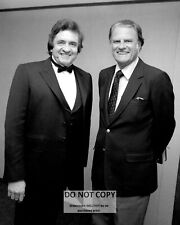 JOHNNY CASH WITH BILLY GRAHAM - 8X10 PUBLICITY PHOTO (AZ-412) picture