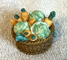 1992  Mervyn's ceremic basket with cabbage and carrots picture