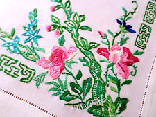 VINTAGE Hand Embroidered INDIA TREE Tray Cloth FLORAL Table Topper RARE DESIGN picture