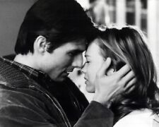 Jerry Maguire 1996 Tom Cruise embraces Renee Zellweger 24x30 Poster picture