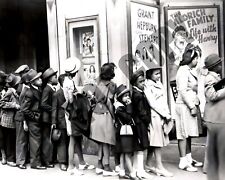 1941 Chicago African Americans Waiting In Line At Movie Theatre 8x10 Photo picture