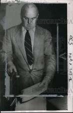 1953 Press Photo Peace negotiator Arthur Dean leaves Korean War news conference picture