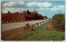 East Tawas, Michigan MI - Roads and Highways Scene - Vintage Postcard - Posted picture