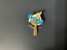 WDW Goofy Mystery Tour 2000 With goofy As Sherlock Holmes Pin LE 1500 picture
