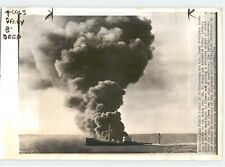 FRENCH OIL TANKER Emilie Miguet Torpedoed & Ablaze VINTAGE 1939 Press Photo picture