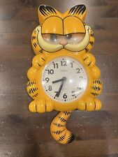 RARE VINTAGE 1978 GARFIELD SUNBEAM HANGING WALL CLOCK . For Parts Only. Not Work picture