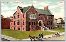 Muscatine Iowa~Public Library Bldg Street View~AC Bosselman Vintage Postcard picture