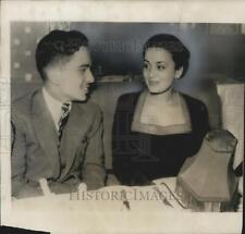 1953 Press Photo King Hussein of Jordan and Dina Abdul Hamid at party in London. picture