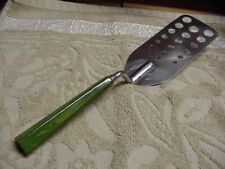 Vintage L-Shaped Vented/Slotted w/holes Spatula Kitchen Utensil GREEN Bakelite picture