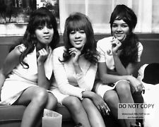 THE RONETTES - 8X10 PUBLICITY PHOTO (RT590) picture