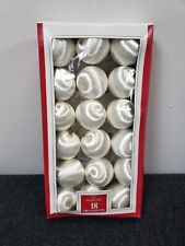 Vtg White Rauch Satin Sheen Threads Christmas 18 Balls Ornaments Unbreakable picture