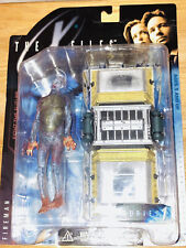 Vintage X Files Agent Mulder Scully FIREMAN Figure Series 1  1998 McFarlane Toys picture