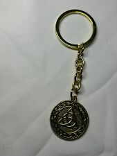 gold tone keltic key chain picture