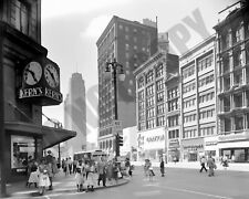 Kerns Corner Clock On Woodward Ave Shopping In Detroit 8x10 Photo picture