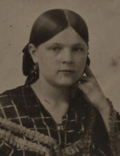BEAUTIFUL ROUND FACED WOMAN, RELAXED CHIN IN HAND POSE. 6TH PLATE AMBROTYPE.  picture