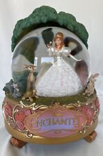 Disney Snow Globe Enchanted - Giselle w/Animal Friends-original box w/plastic picture