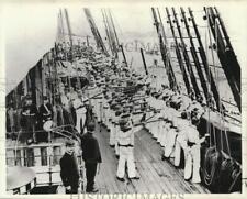 1897 Press Photo Naval Academy Midshipmen in Repelling Boarding Party Training picture