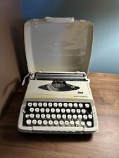 VINTAGE SMITH CORONA PROFILE PORTABLE TYPEWRITER Made in England picture